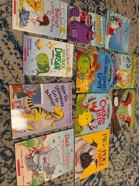 Scholastic Kids Picture Book Lot - Blue Yellow Green Red Purple Pink